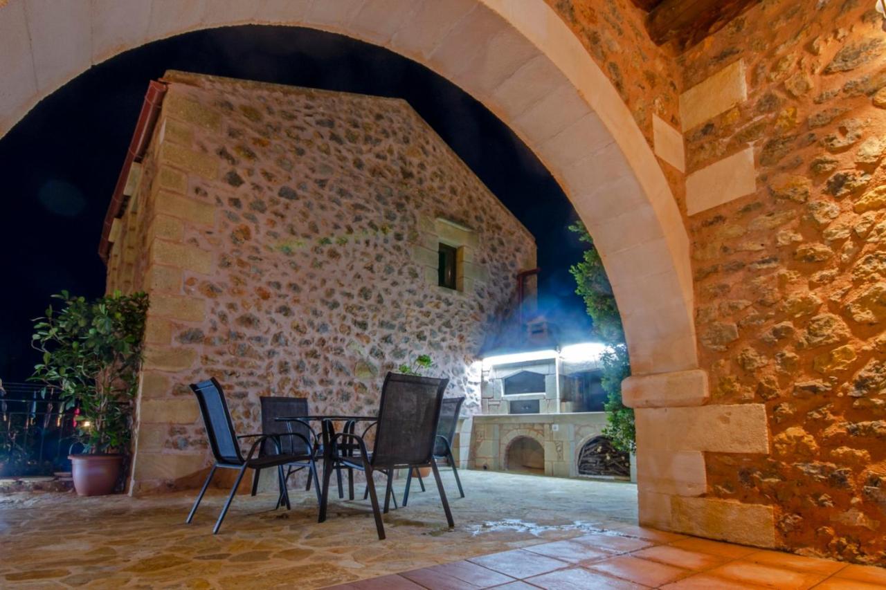 Aretaki Villas Astrátigos Extérieur photo