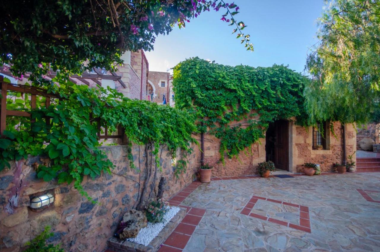 Aretaki Villas Astrátigos Extérieur photo