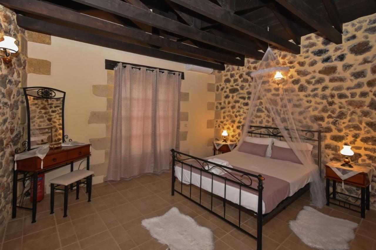 Aretaki Villas Astrátigos Extérieur photo
